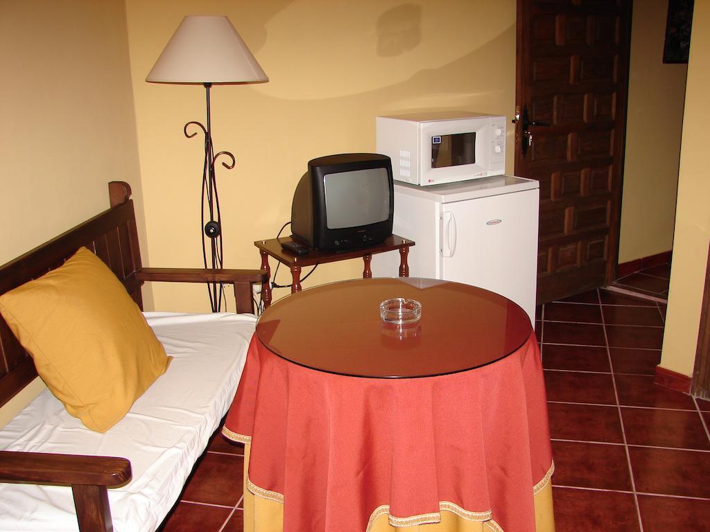 La Boticaria Casa Rural Apartamento Descargamaría Eksteriør billede