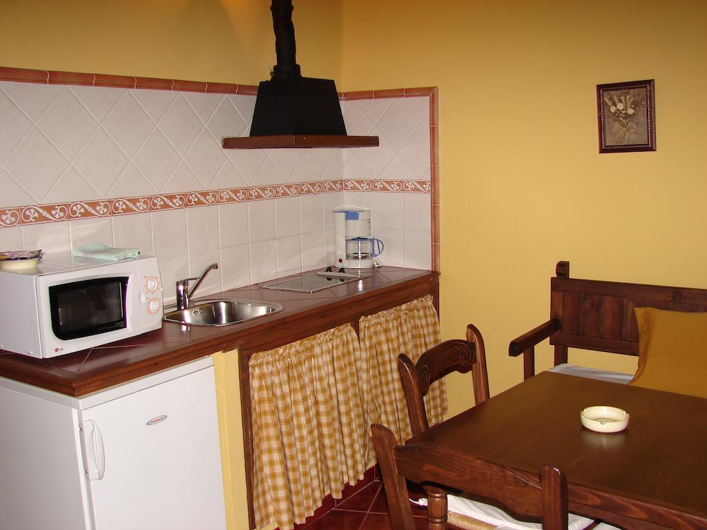La Boticaria Casa Rural Apartamento Descargamaría Værelse billede