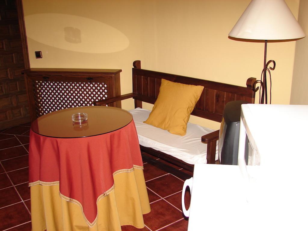 La Boticaria Casa Rural Apartamento Descargamaría Værelse billede