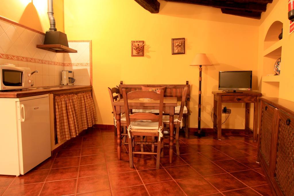 La Boticaria Casa Rural Apartamento Descargamaría Eksteriør billede