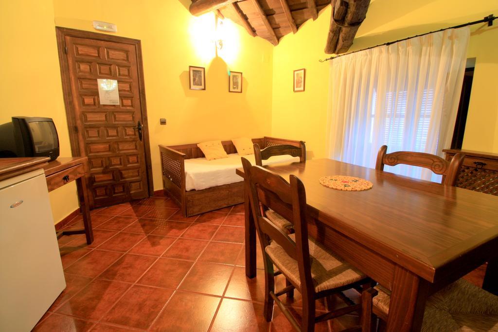 La Boticaria Casa Rural Apartamento Descargamaría Eksteriør billede